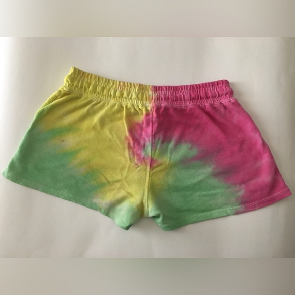 Tie-Dye Shorts 🩳 - Picture 2 of 7